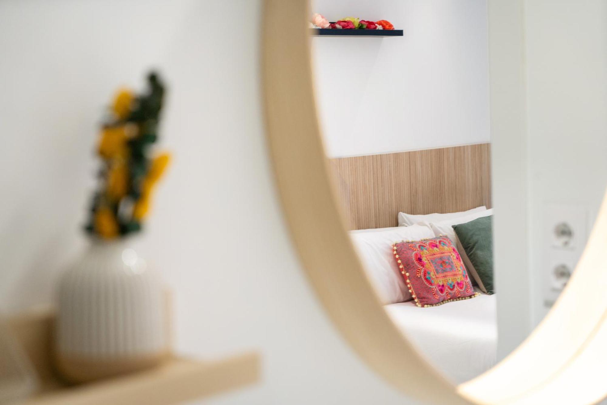 Dobo Luna Apartment *