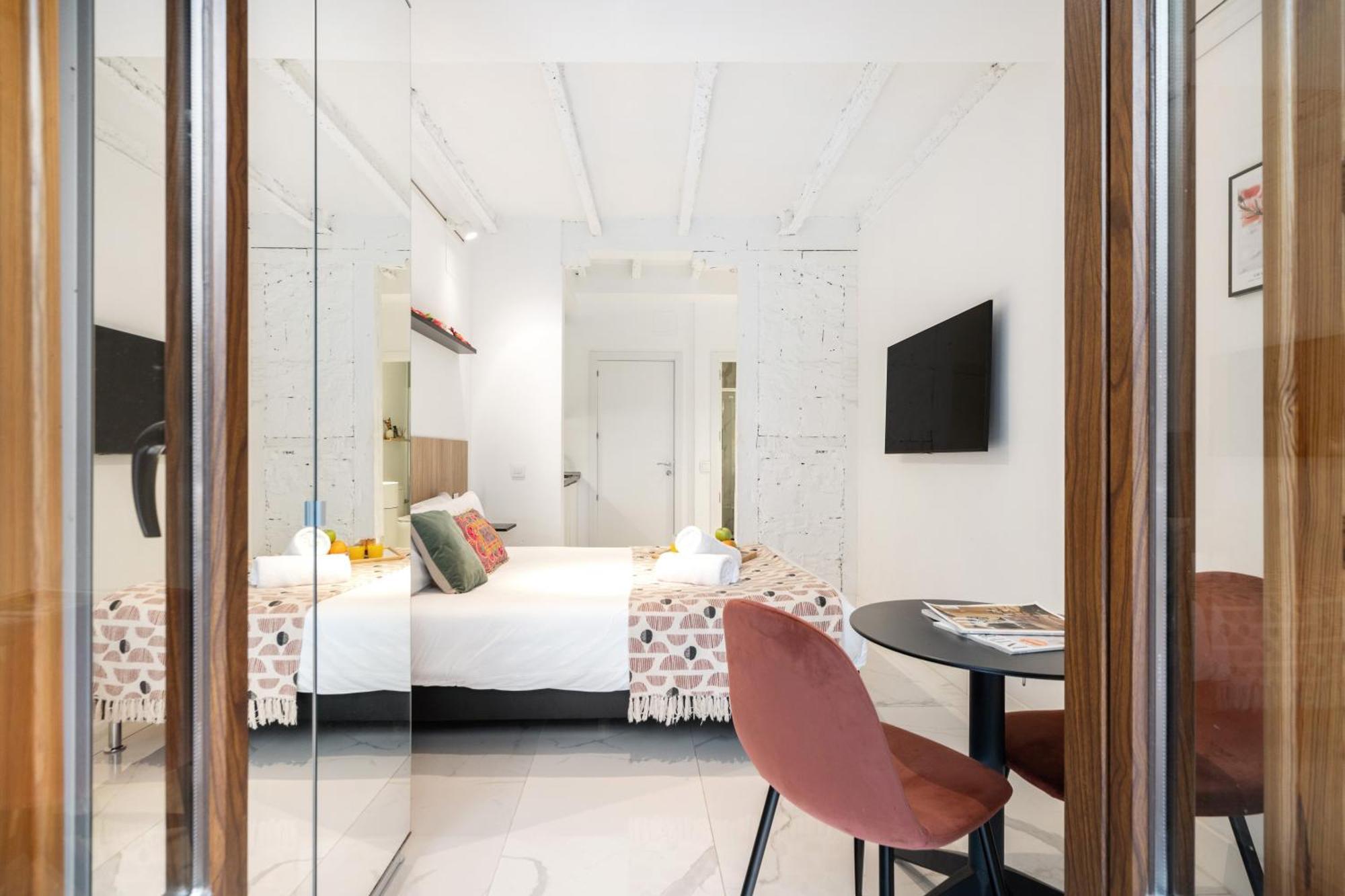 Dobo Luna Apartment Madrid