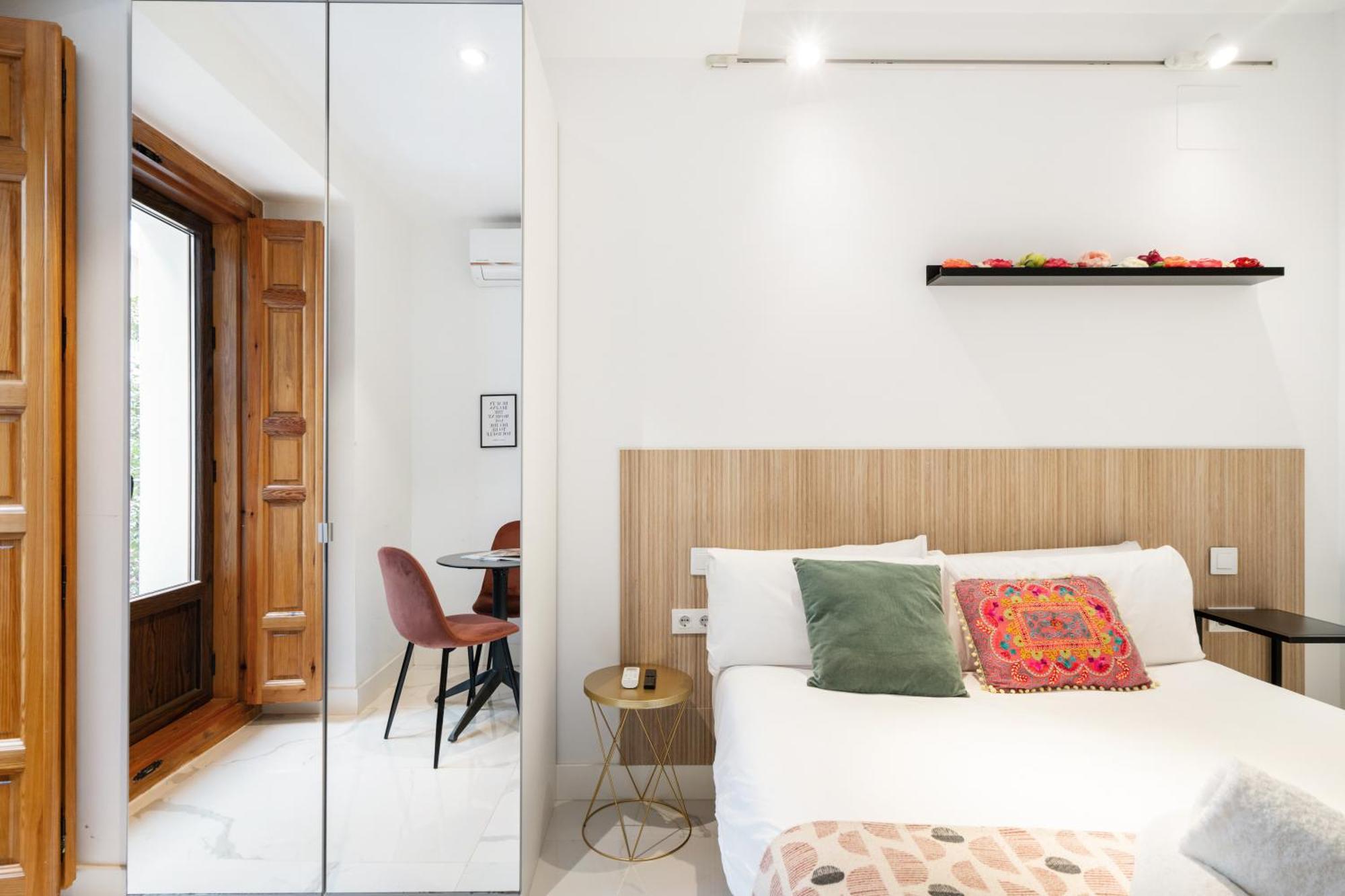 Dobo Luna Apartment